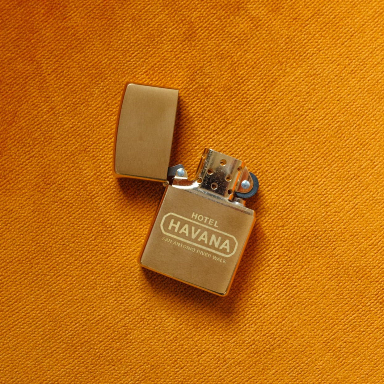 Hotel Havana Gold Zippo